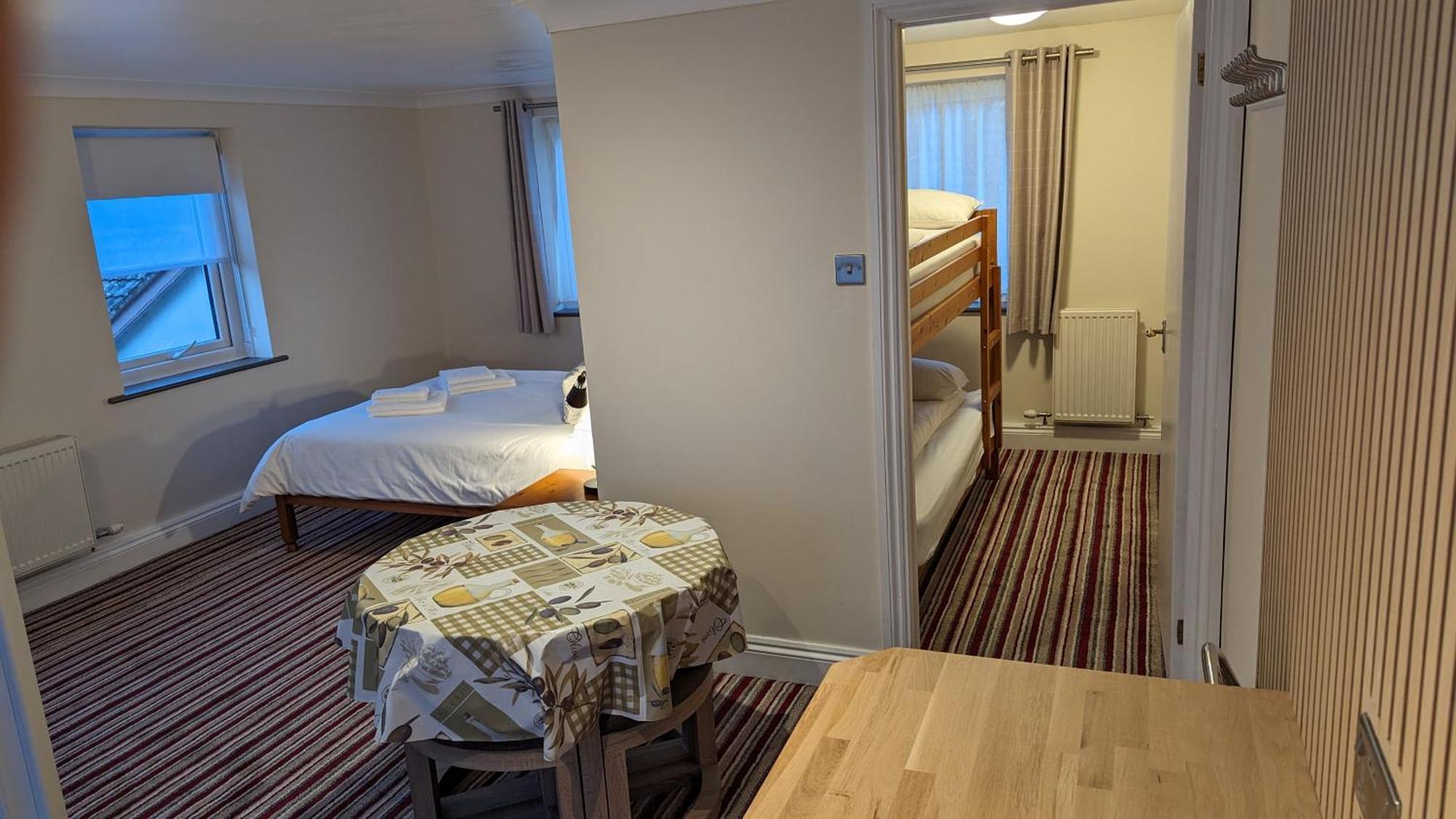 Ivybridge Guesthouse Fishguard Ngoại thất bức ảnh
